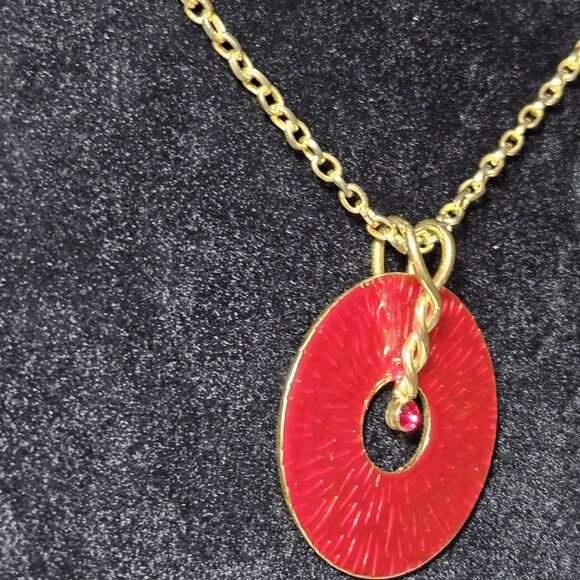 Gold Tone Red Enamel Circular Pendant With Red Rhinestone Accent Necklace 16 To - Picture 6 of 14